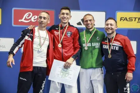 Mens Sana Karate: Federico Regoli conquista il bronzo ai Campionati italiani master L'atleta della Mens Sana Karate Federico Regoli sul podio dei Campionati italiani master
