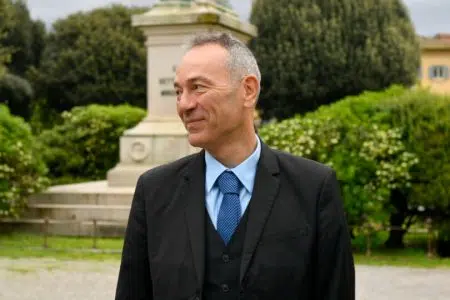 Poggibonsi, locale chiuso per 7 giorni per risse e frequentazione di pregiudicati Il questore di Siena Ugo Angeloni