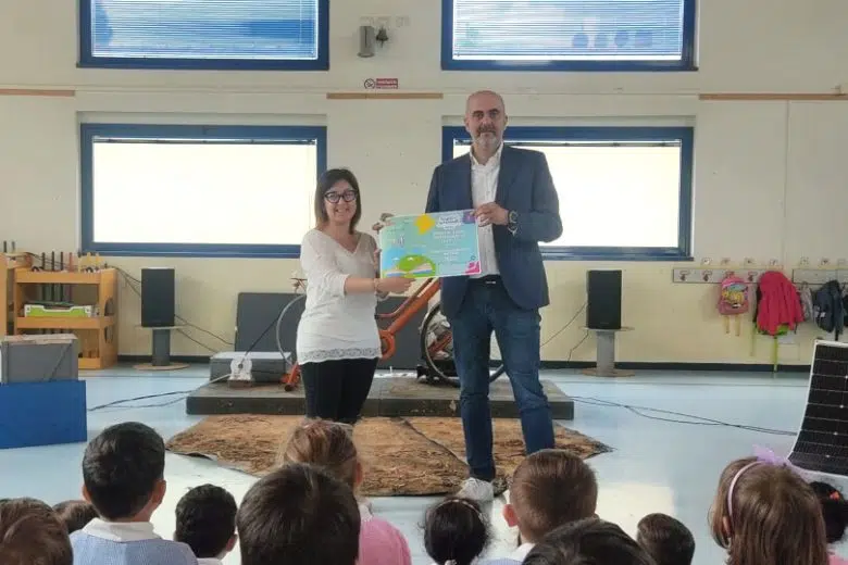 Scuole Viaggianti: si chiude a Bettole il tour (teatrale) della sostenibilità di Estra Scuole Viaggianti, il progetto Estra a Bettolle