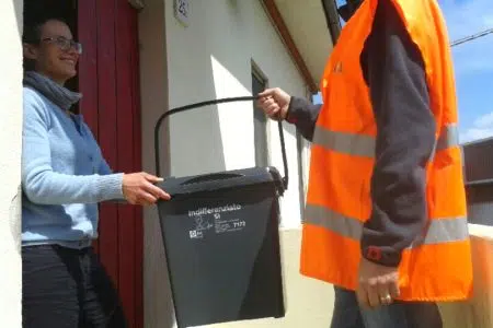 Casole d’Elsa: prolungato il servizio di consegna dei kit per la raccolta porta a porta Sei Toscana, raccolta rifiuti porta a porta
