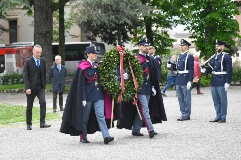 Questore Ugo Angeloni, deposizione corona cippo Caduti
