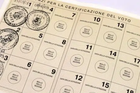 Elezioni europee e amministrative, voto domiciliare ed in ospedale Tessera elettorale