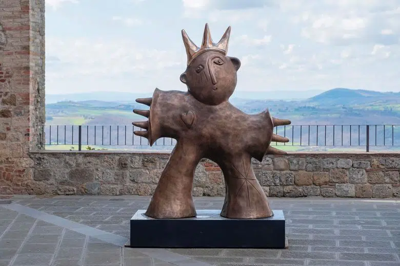Anche Montepulciano aderisce ad Arcobaleno d’Estate Scultura di Carin Grudda a Montepulciano