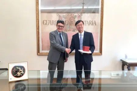 Visita del Console generale della Cina all’Università di Siena Roberto Di Pietra e Guan Zhongqi, console Cina, all'Università di Siena