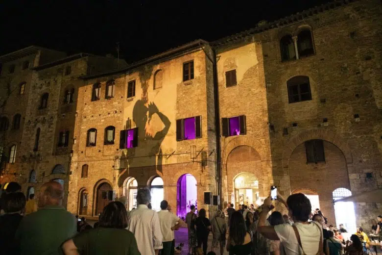 Nottilucente, spettacolo a San Gimignano