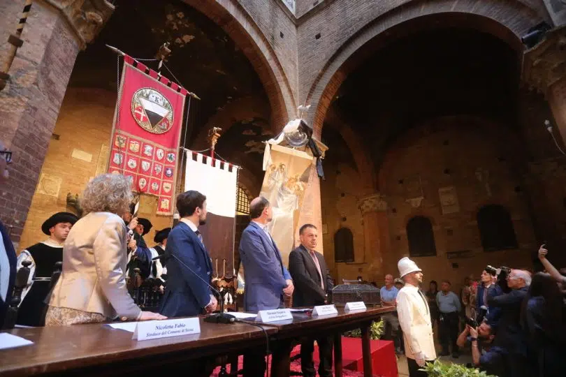 presentazione-drappellone-luglio-2024-01