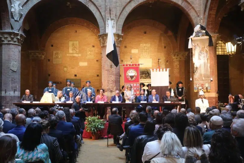 presentazione-drappellone-luglio-2024-06