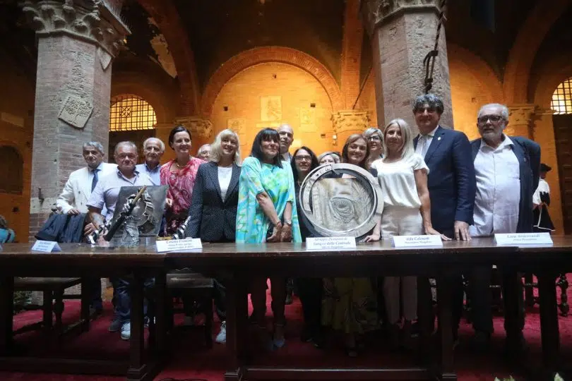 presentazione-drappellone-luglio-2024-35