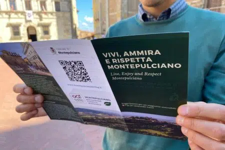Turismo a Montepulciano, “Vivi, Ammira e Rispetta Montepulciano” Turismo, brochure Vivi, ammira e rispetta Montepulciano