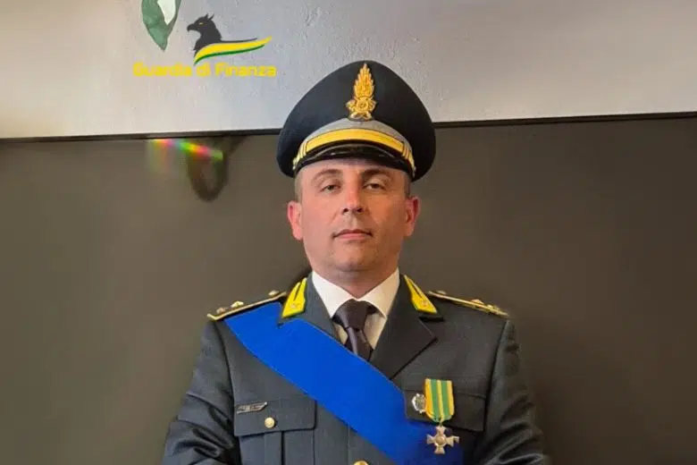 Il tenente Federico Montalto nuovo comandante della GdF di Montepulciano Il tenente della Guardia di Finanza Federico Montalto