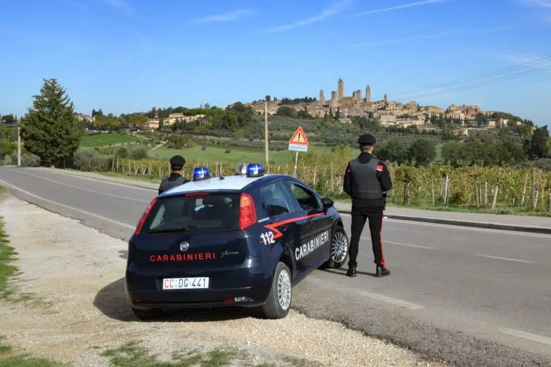 Carabinieri, posto di controllo a San Gimignano