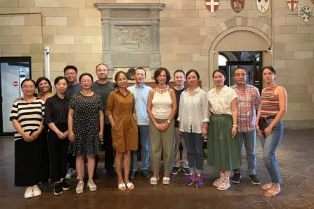 Delegazione di medici cinesi accolta al Comune di Siena Comune di Siena, studenti cinesi al Palazzo Pubblico