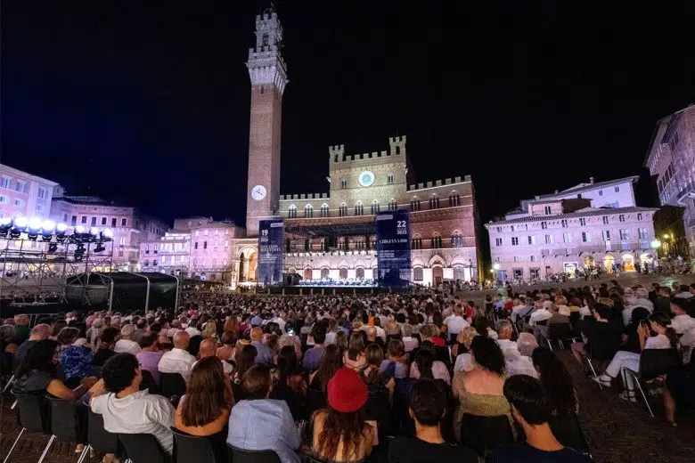 Area Civica, musica a Siena: “Diamo vita ad un festival internazionale coinvolgendo tutte le eccellenze della città” Concerto per l'Italia in Piazza del Campo a Siena