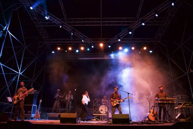 Leggera Electric Folk Band