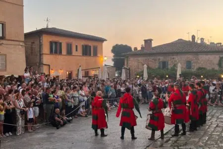 Tutto pronto per “Monteriggioni di Torri si Corona” Monteriggioni di Torri si Corona, festa