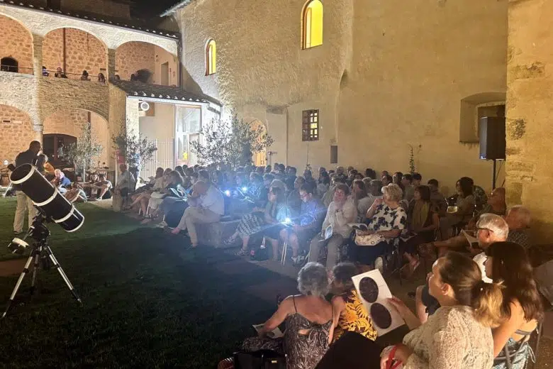 Monteriggioni, prosegue con successo il cartellone della stagione estiva Appuntamento della stagione estiva di Monteriggioni ad Abbadia Isola