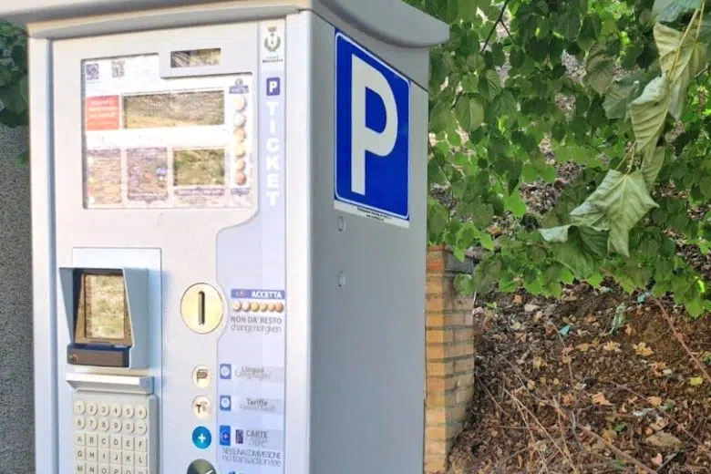 Dieci nuovi parchimetri a Montalcino Parchimetro Comune di Montalcino