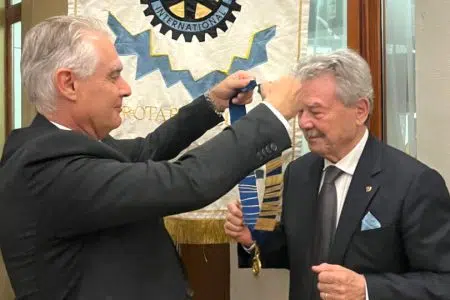 Rotary Alta Valdelsa, “Passaggio del Collare” al nuovo presidente Angelo Minutella Rotary Club Alta Valdelsa, il passaggio del collare tra Massimo Casini e Angelo Minutella