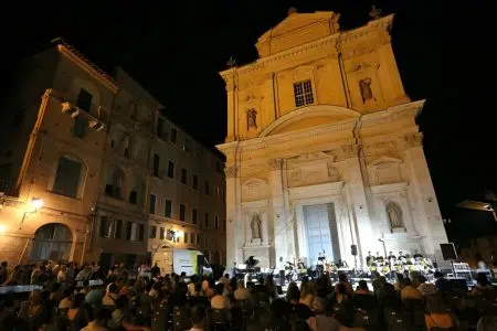 “Frontal + 1”, straordinario concerto jazz in piazza Provenzano a Siena Siena Jazz, concerto in piazza Provenzano