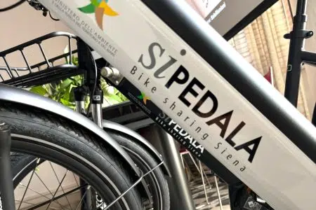 Mobilità sostenibile, Siena aderisce al bando ministeriale “Bici in Comune” Bicicletta bike sharing "SiPedala" a Siena