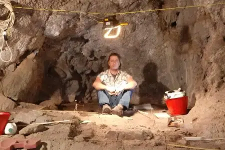 “Una giornata bestiale: cacciatori, predatori e prede nel Paleolitico”, ai Fisiocritici Jacopo Crezzini, grotta Cala