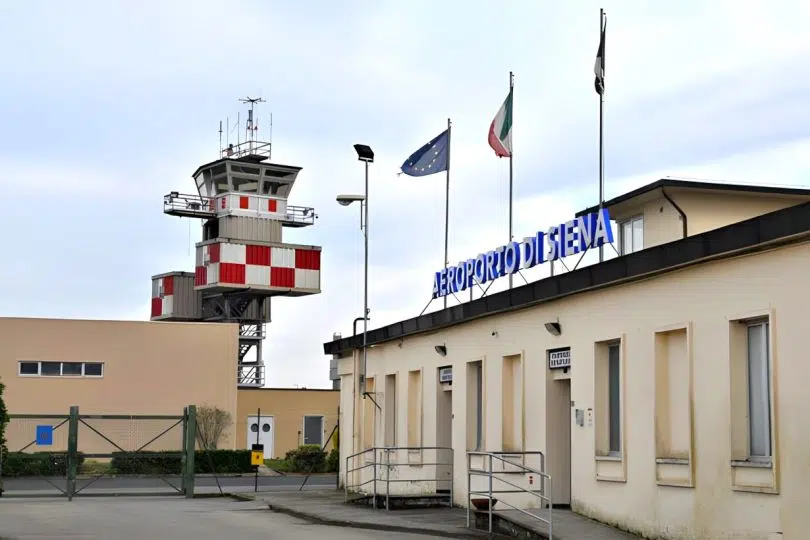 Aeroporto di Ampugnano, Siena