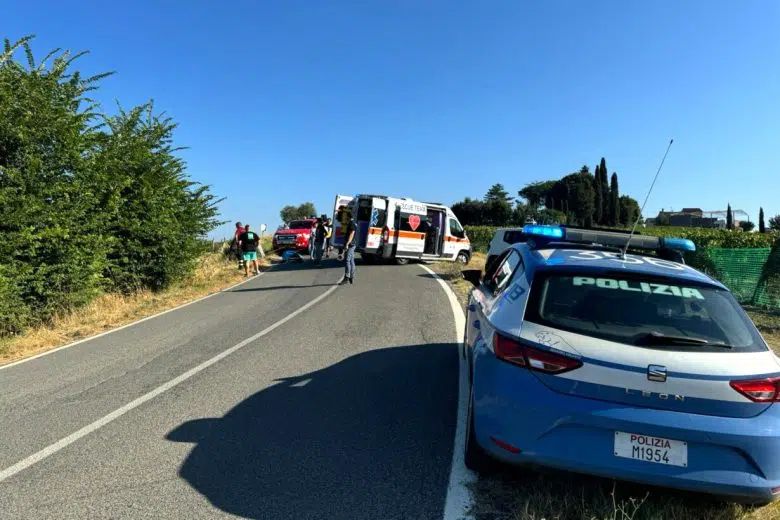 Cade nella notte con lo scooter in un dirupo: ritrovato dalla Polizia Castellina in Chianti, ritrovamento della Polizia uomo caduto in dirupo