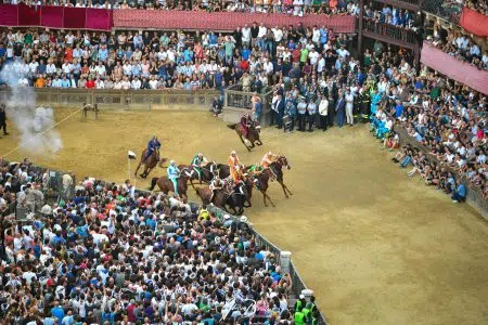 Palio, M5S: “Non accettiamo attacchi alle nostre tradizioni” Palio di Siena