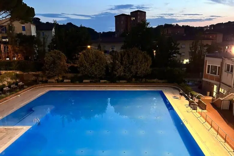“Colle in Piscina”, tre serate di divertimento e socialità Piscina Olimpia, Colle di Val d'Elsa, sera
