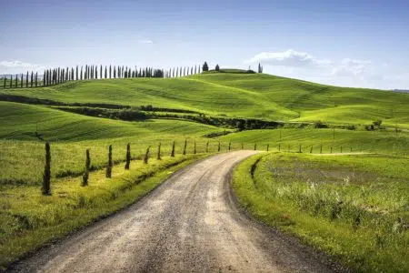Via Francigena, contributo regionale alla “Dmo Terre di Siena” Via Francigena