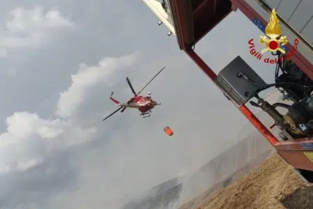 Incendio sulle colline di Asciano Incendio colline Asciano 13 agosto 2024, Vigili del Fuoco