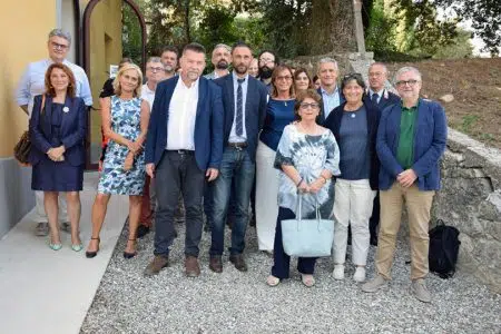 “Nuove Stagioni”: supporto per le donne con cancro al seno a Suvignano Progetto "Nuove Stagioni" a Suvignano, gruppo