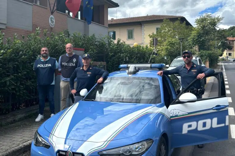 Commissariato Polizia di Chiusi, agenti e auto