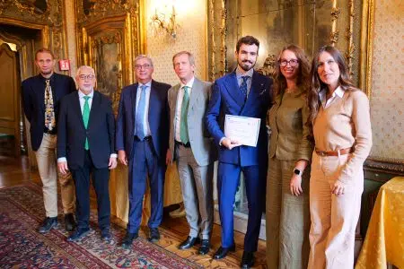 Al senese Andrea Bardi il “Tesi Contest” sulla proprietà intellettuale Andrea bardi, vincitore del "Tesi Contest", gruppo