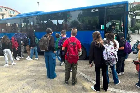 Linee scolastiche 121 e 125 in provincia di Siena, novità per gli studenti Autobus scolastico