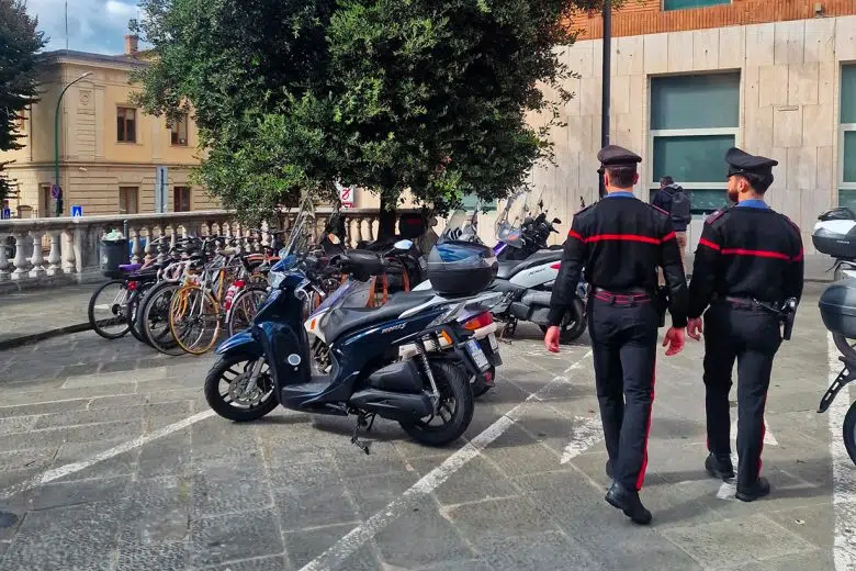 Carabinieri, Camerta di Commercio Siena, moto, biciclette