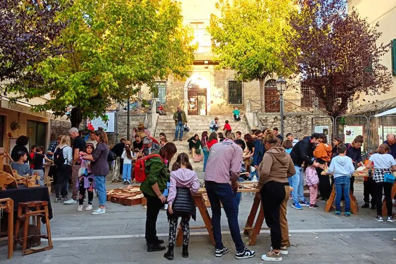 Grande affluenza alla terza edizione della Festa Contadina e Sagra della Ribollita di Asciano Festa Contadina e Sagra della Ribollita di Asciano