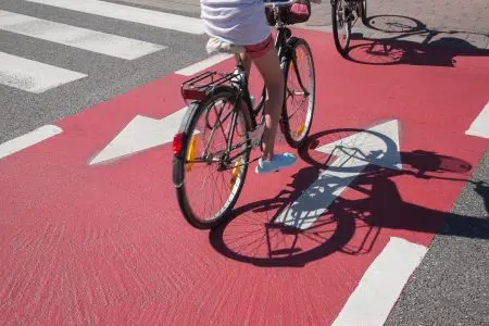 Ciclopedonale a San Quirico d’Orcia da via Garibaldi alle scuole e al parco Sorbellini Pista ciclabile, ciclista