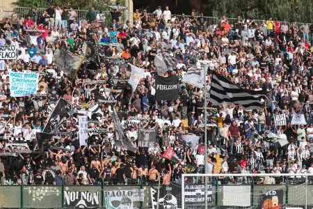 Pareggio scoppiettante tra Siena e Trestina. Al Franchi è 4-4 Siena-Livorno, curva