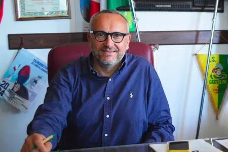 Castellina in Chianti ringrazia il comandante della Polizia Municipale Alessandro Rossi e accoglie Paolo Lorenzini Giuseppe Stiaccini
