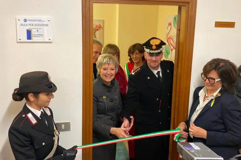 Alla Stazione dei Carabinieri di Chianciano un’aula per le audizioni delle vittime vulnerabili Inaugurazione aula audizioni vittime vulnerabili alla Stazione Carabinieri di Chianciano Terme