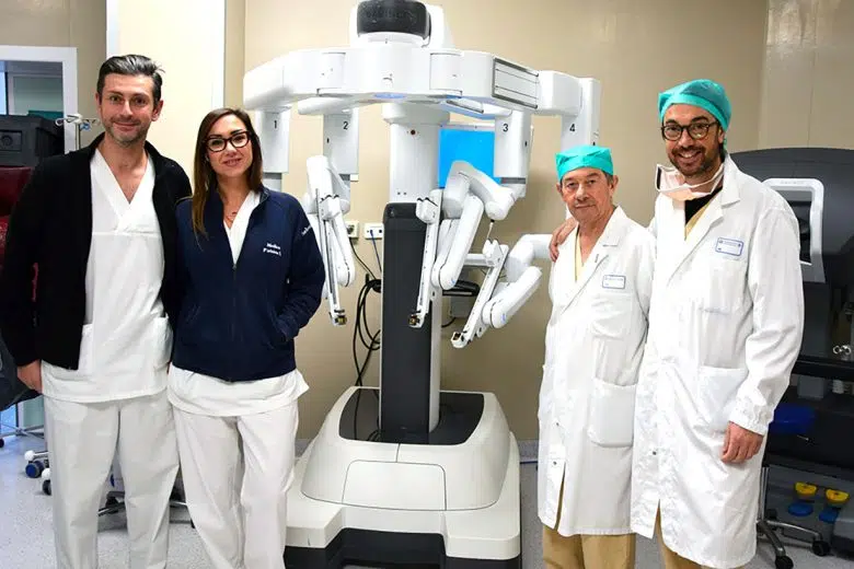 Chirurgia bariatrica Aou Senese: superate 100 procedure condotte con tecnica robotica Chirurgia bariatrica dell'Aou Senese, robot