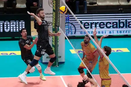 Una grande Emma Villas Siena ha la meglio su Acicastello (3-0) Emma Villas Siena-Acicastello