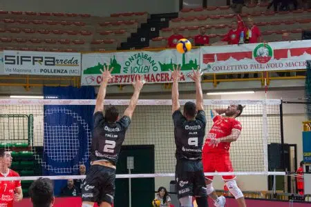 La Emma Villas Siena sconfitta 3-0 a Macerata Macerata-Emma Villas Siena