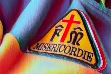 A Montalcino le Misericordie di tutta la Toscana per l’Assemblea annuale Misericordie della Toscana, stemma giacca