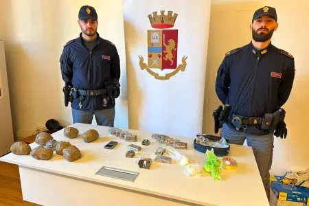 Spacciatore arrestato dalla Polizia di Stato di Siena Polizia di Stato della Questura di Siena, sequestro droga