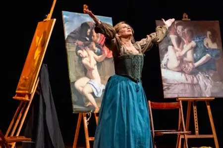 Debora Caprioglio incontra il pubblico al Teatro dei Rozzi di Siena Debora Caprioglio