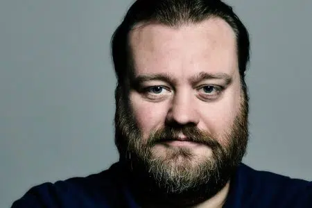 Stefano Fresi con “Dioggene” apre la stagione teatrale di Montepulciano Stefano Fresi