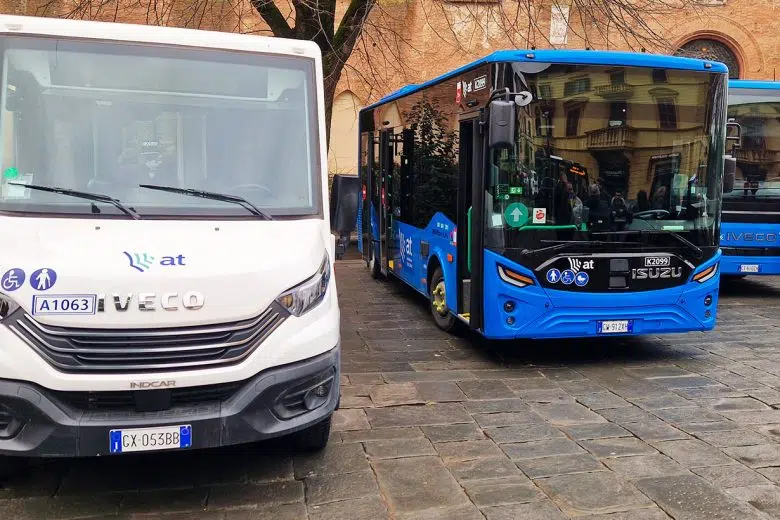 at, presentazione nuovi bus a Siena