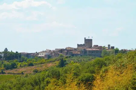 Castellina: avviso per l’assegnazione di contributi a edifici di culto e centri civici, sociali, culturali e sanitari Castellina in Chianti